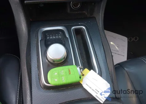 2015 Chrysler 300 S z USA, uszkodzony, nr VIN 2C3CCABG3FH921903